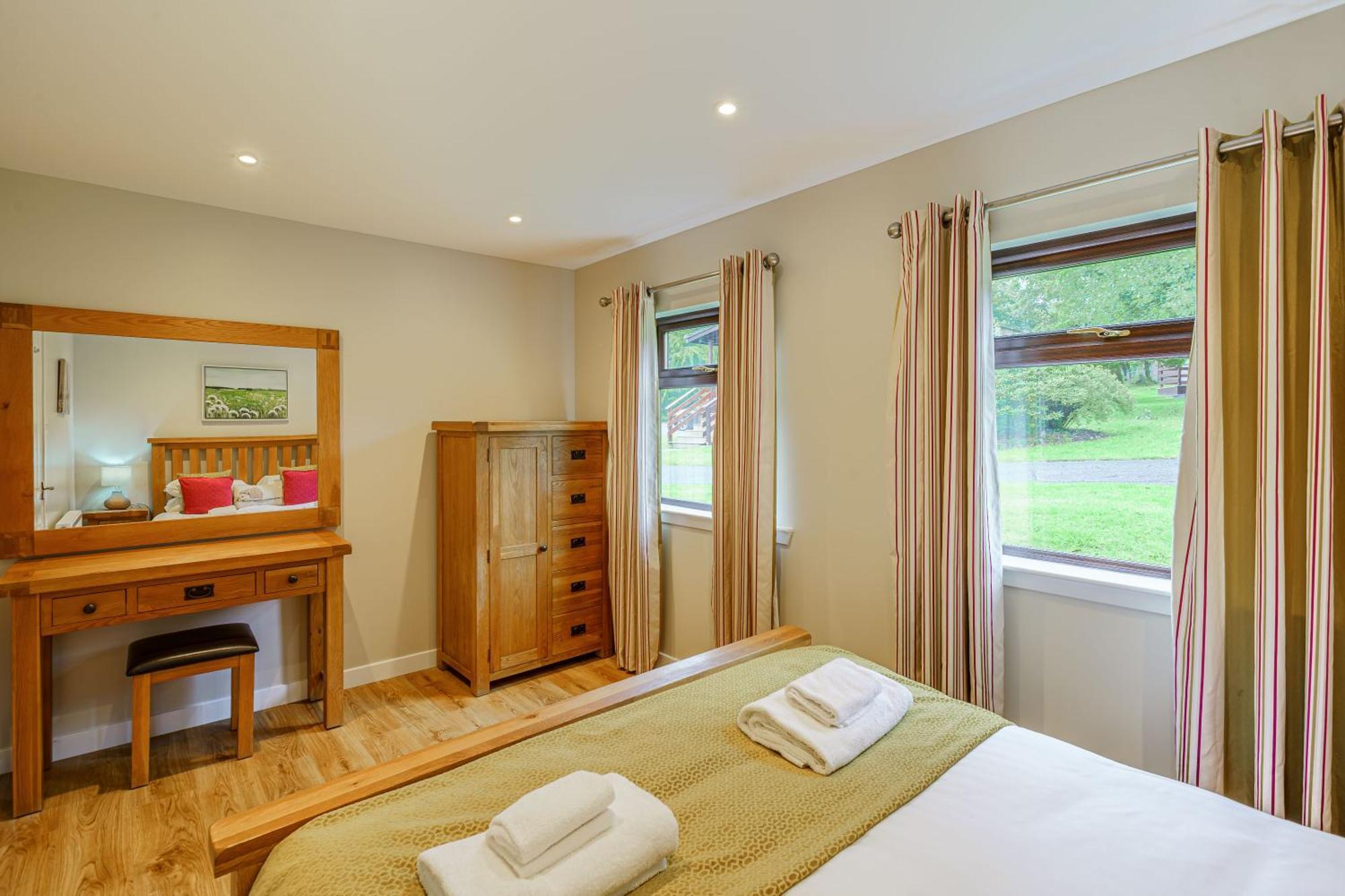 Bluebell Lodge 4 With Hot Tub Newton Stewart Dış mekan fotoğraf